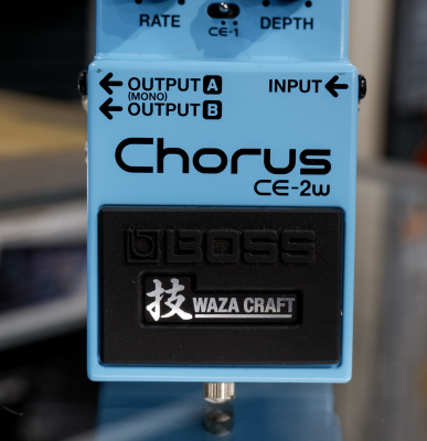 BOSS CE-2w Chorus 美品 Boss CE-2W Waza Craft Chorus Pedal with EBS Patch Cables | Sweetwater